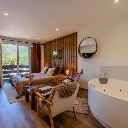 Apartman L'ostalet Luxe Jacuzzi *