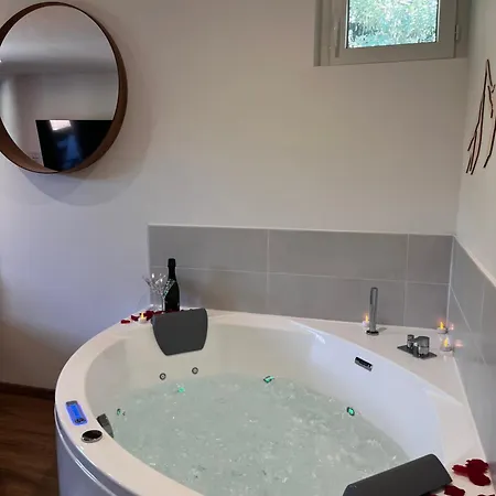 L'ostalet Luxe Jacuzzi Lägenhet