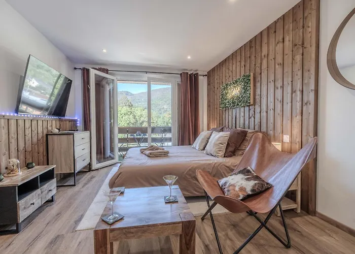 L'ostalet Luxe Jacuzzi 阿克斯莱泰尔姆